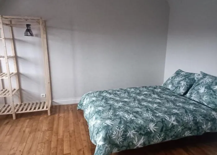 Mael-Carhaix Location Maison 4 Chambres